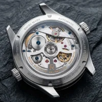 mechanical-watch-daily-care-maintenance-guide